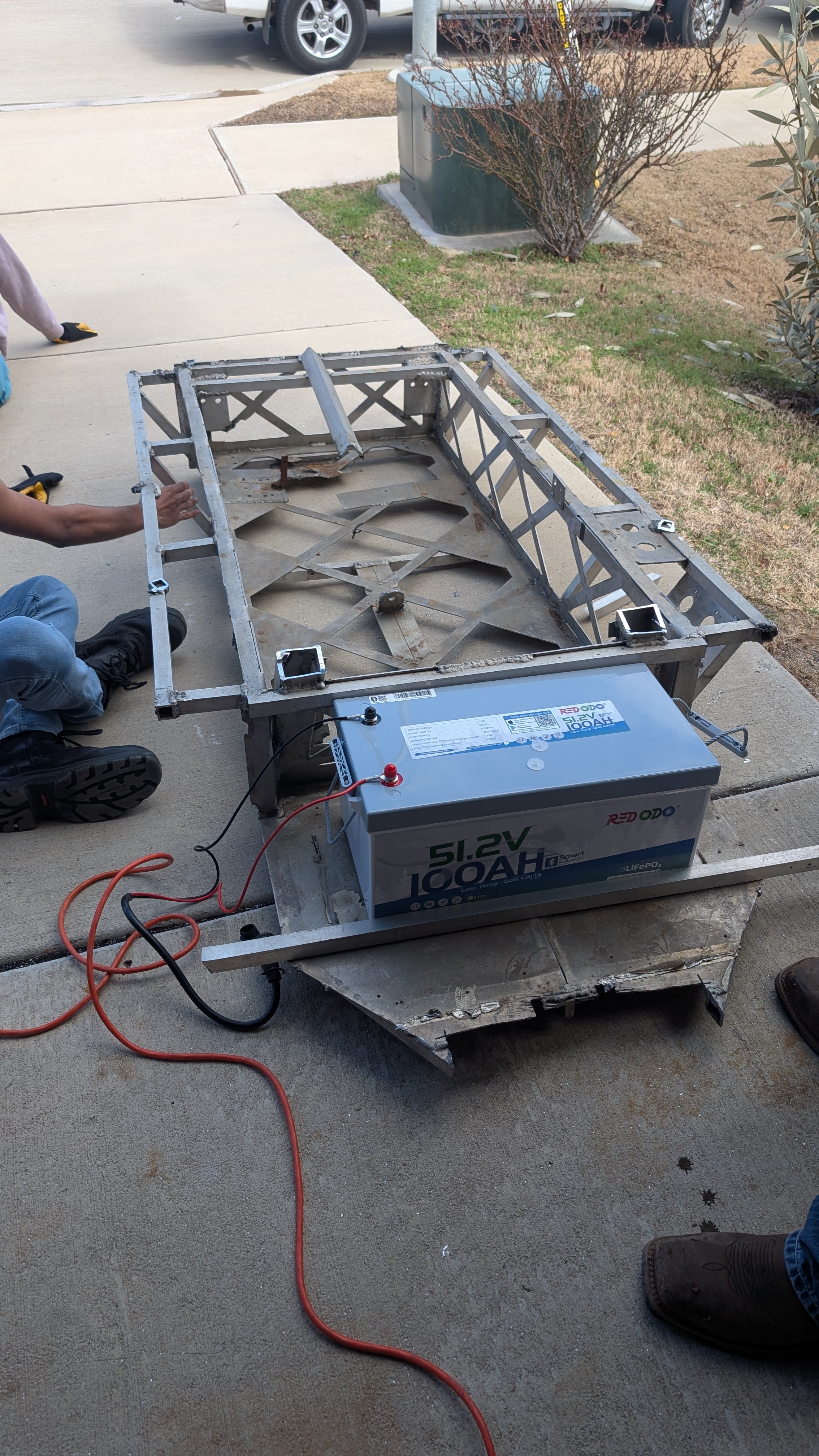 48V battery on the frame